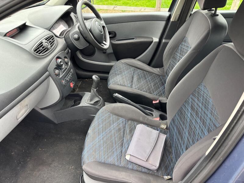 RENAULT CLIO