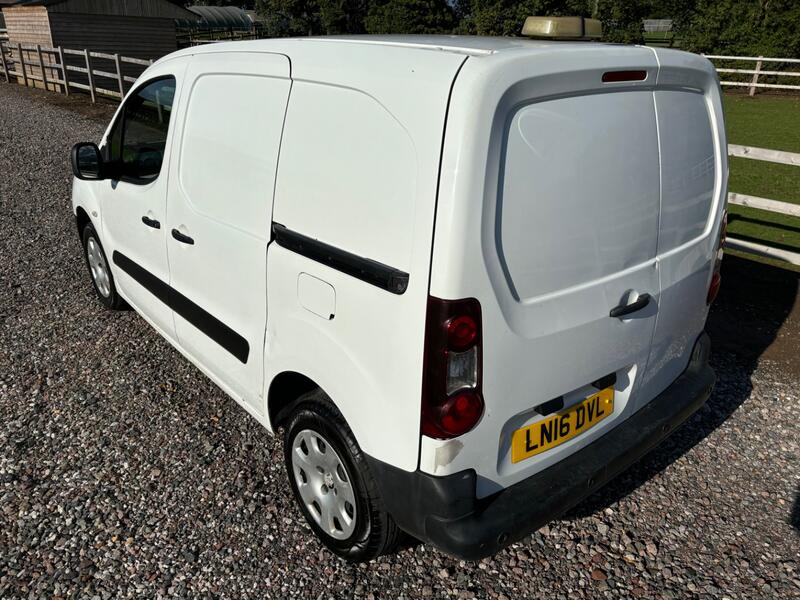 PEUGEOT PARTNER
