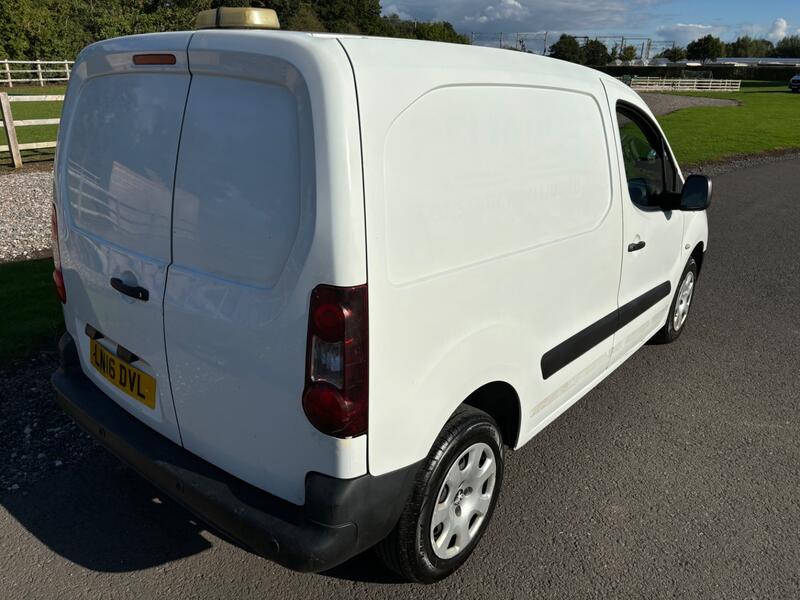 PEUGEOT PARTNER