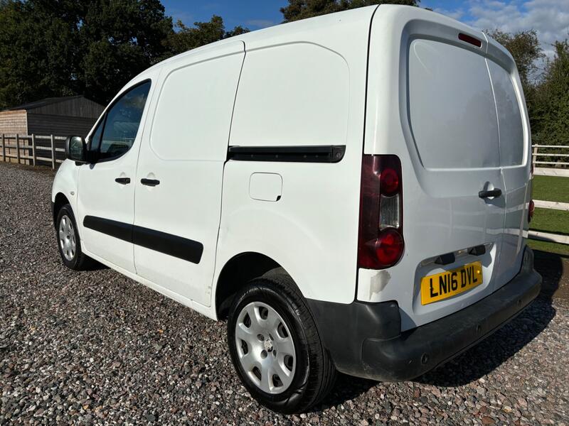 PEUGEOT PARTNER