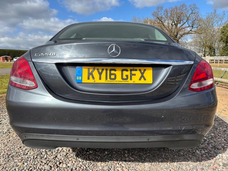 MERCEDES-BENZ C CLASS