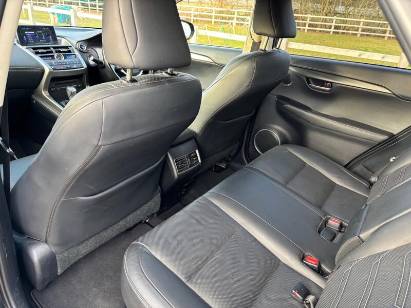 LEXUS NX